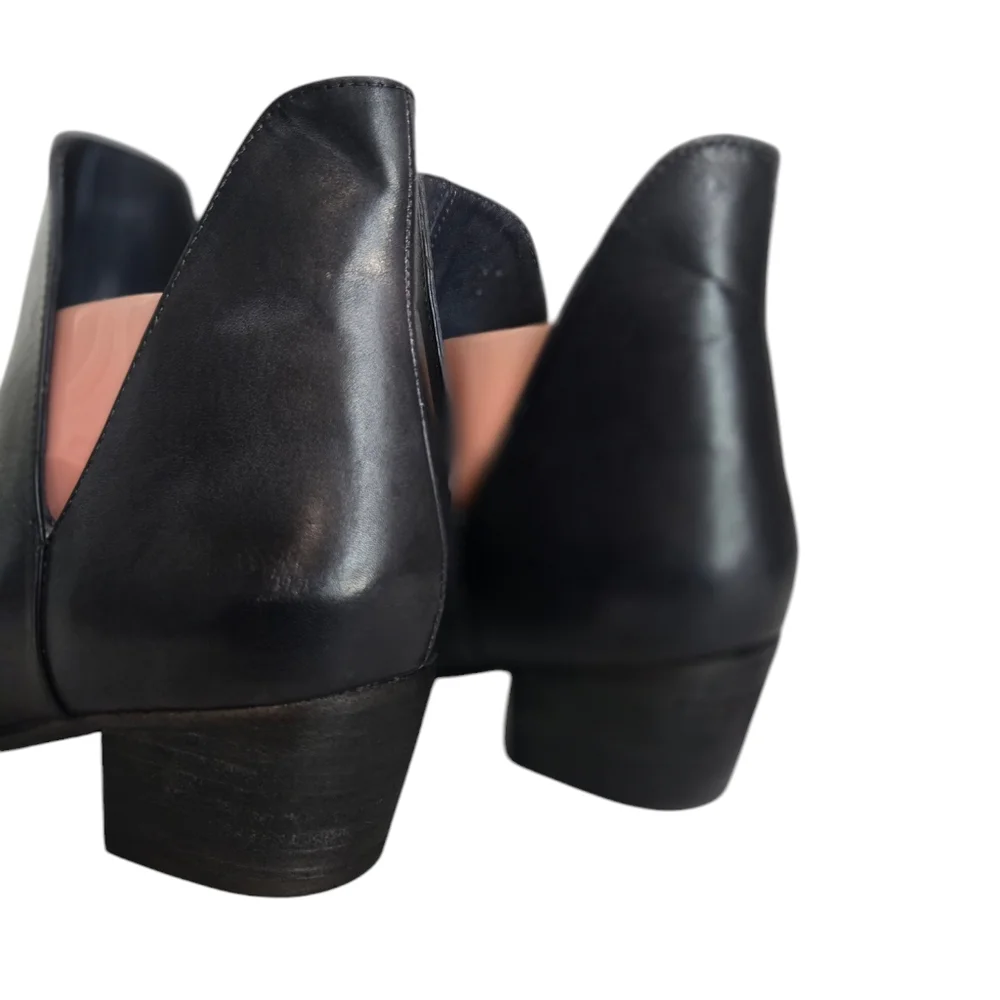 Free People Charm Double V Black Leather Ankle Boots Booties 8.5 - Picture 5 of 13